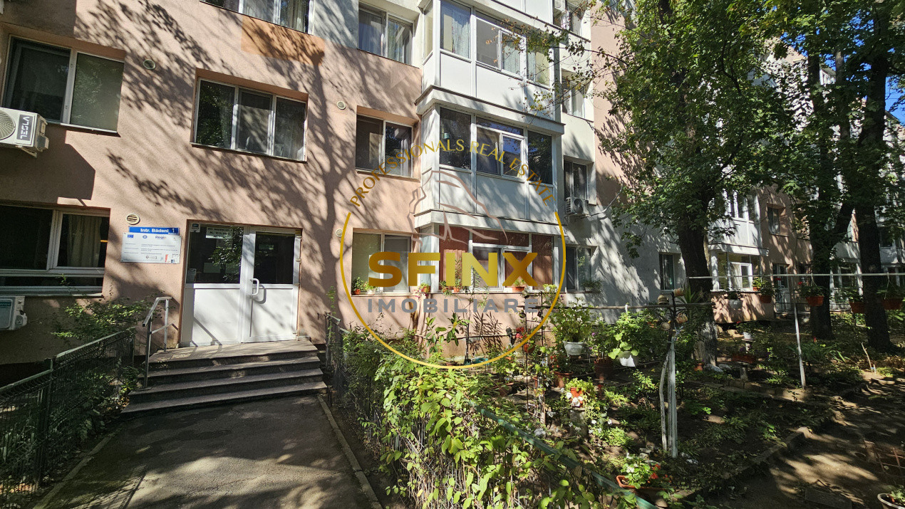 2 camere Titan Minis Costin Georgian metrou parc 