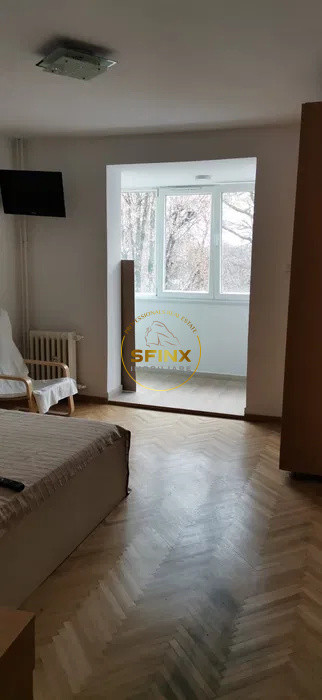 3 camere Titan Minis metrou Costin Georgian etajul 3/4 renovat