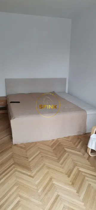 3 camere Titan Minis metrou Costin Georgian etajul 3/4 renovat
