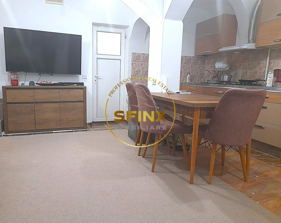 Ultracentral - casa 4 camere cu terasa