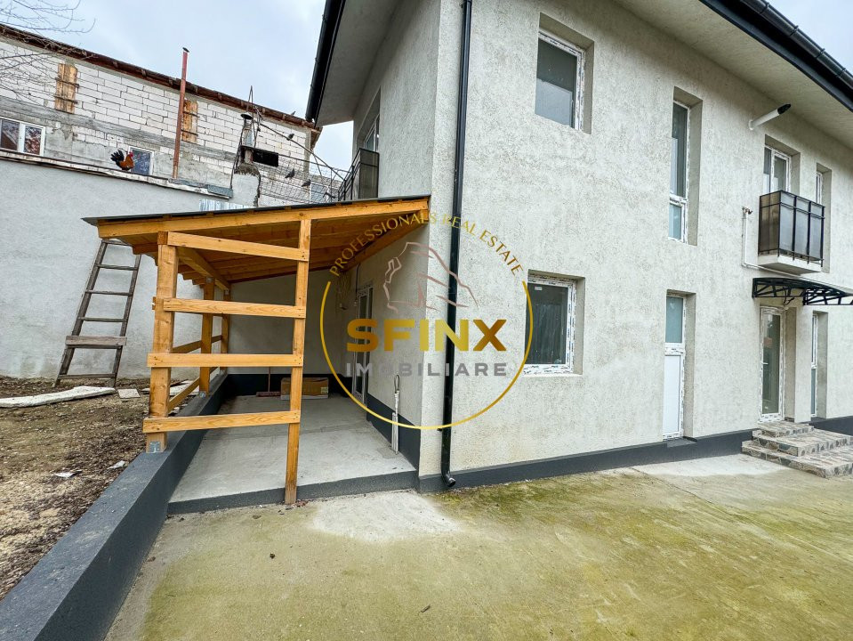 Casa curte proprie Petricani Tei