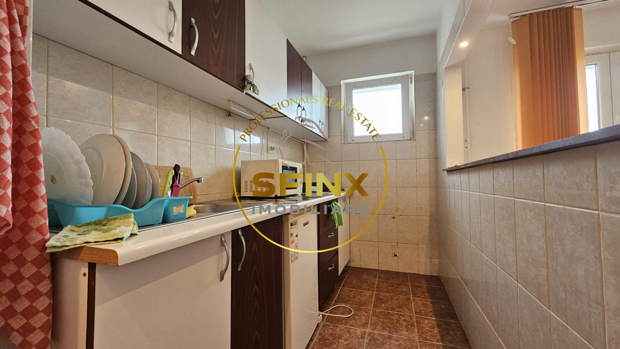 2 camere Titan  1 Decembrie 1918 metrou