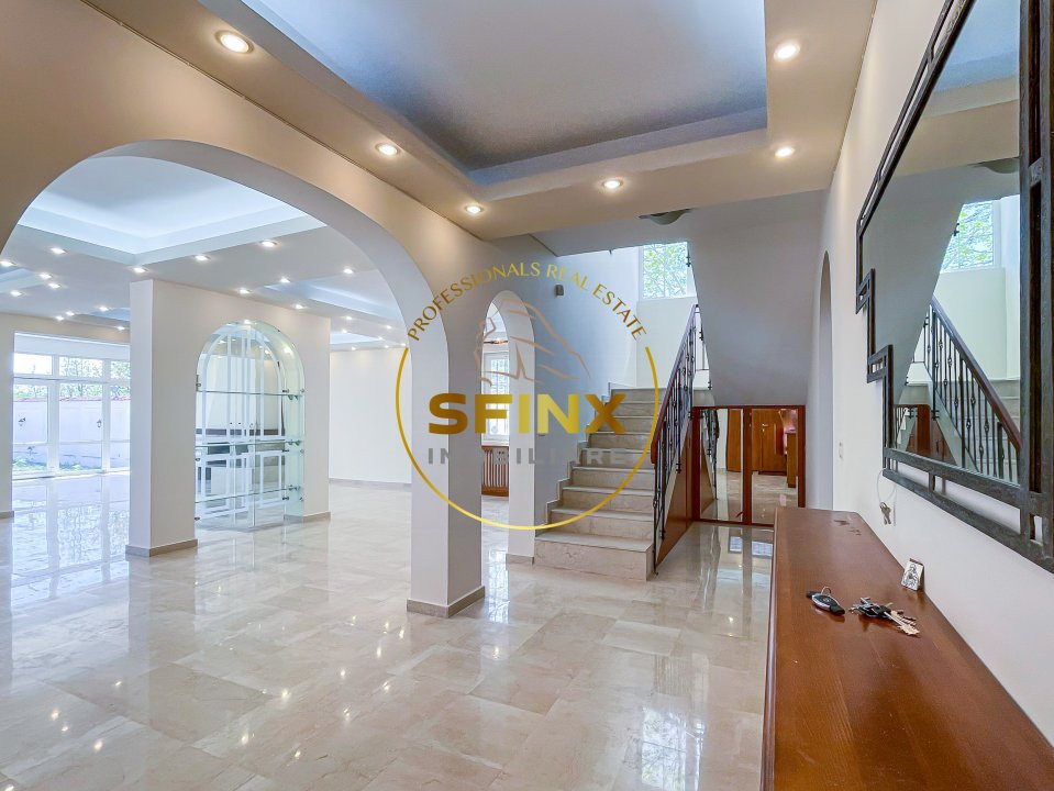 Vila cu piscina 420 mp construiti, teren 828 mp Domnesti, comision 0