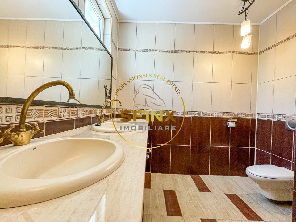 Vila cu piscina 420 mp construiti, teren 828 mp Domnesti, comision 0