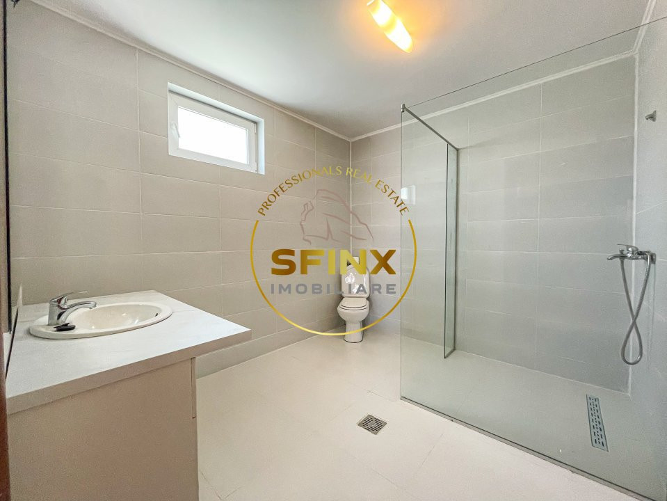 Vila cu piscina 420 mp construiti, teren 828 mp Domnesti, comision 0