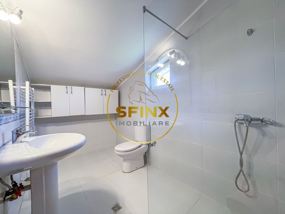 Vila cu piscina 420 mp construiti, teren 828 mp Domnesti, comision 0