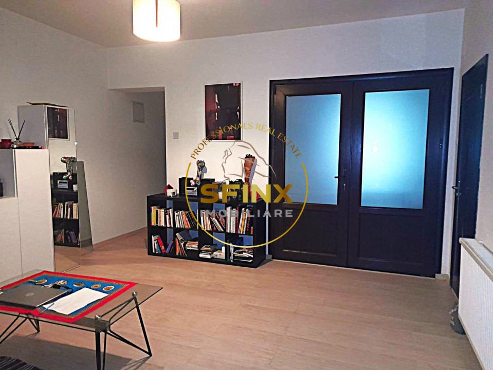 3 camere semidecomandate, Posta Vitan, gradina, curte comuna,loc parcare