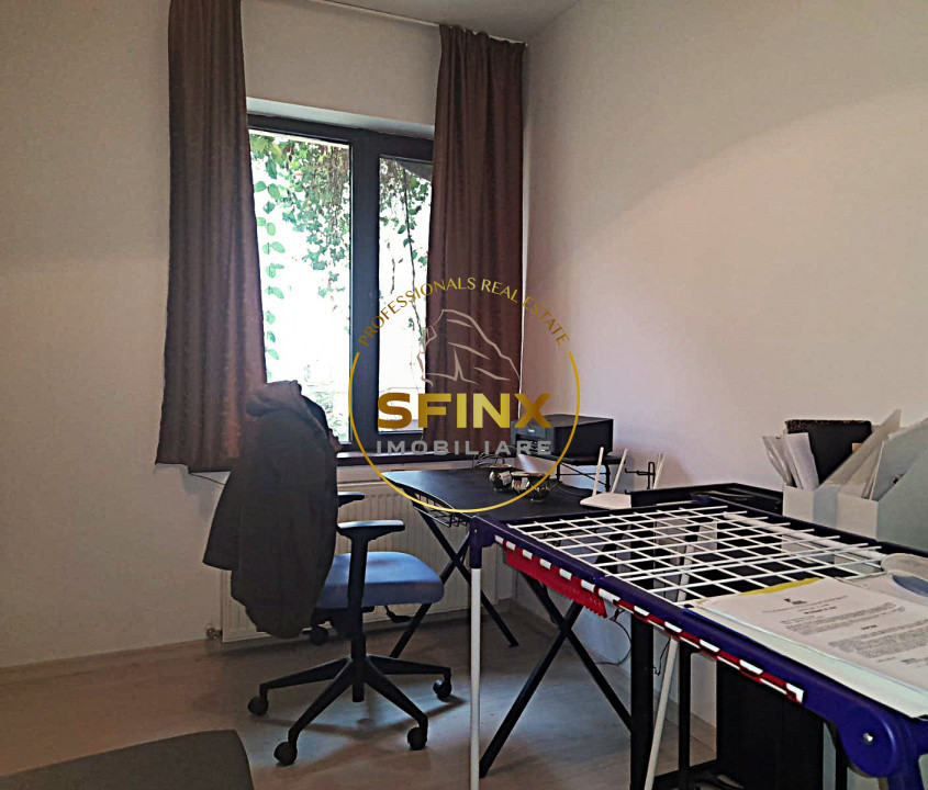 3 camere semidecomandate, Posta Vitan, gradina, curte comuna,loc parcare