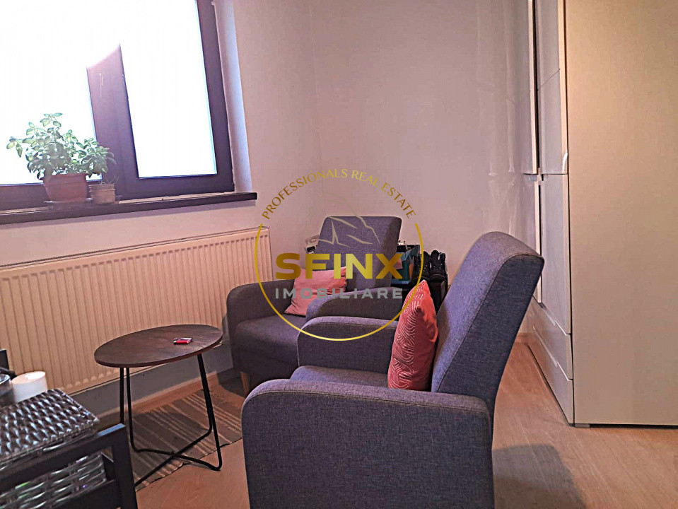 3 camere semidecomandate, Posta Vitan, gradina, curte comuna,loc parcare