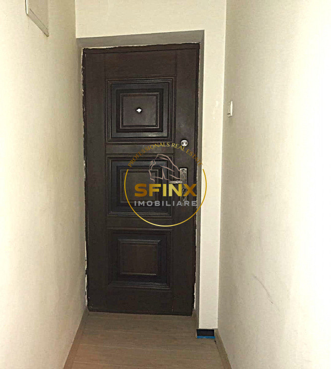 3 camere semidecomandate, Posta Vitan, gradina, curte comuna,loc parcare