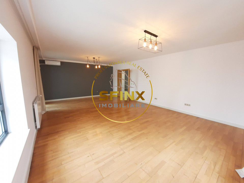 Emerald Residence, vedere lac, 4 camere, pet friendly, 2 locuri parcare, boxa