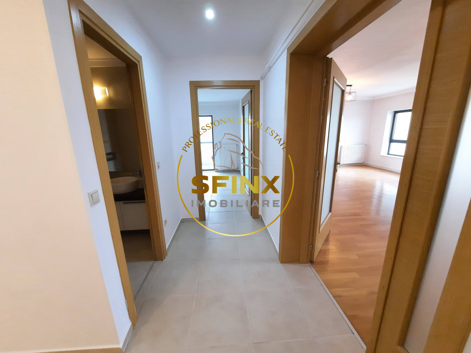 Emerald Residence, vedere lac, 4 camere, pet friendly, 2 locuri parcare, boxa