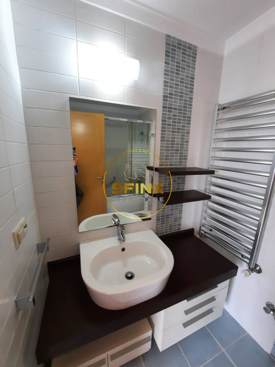 Emerald Residence, vedere lac, 4 camere, pet friendly, 2 locuri parcare, boxa