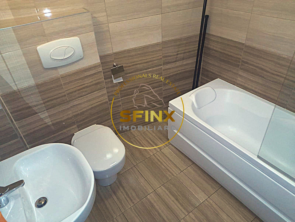 3 camere, luminos, loc de parcare, bloc nou, ultracentral