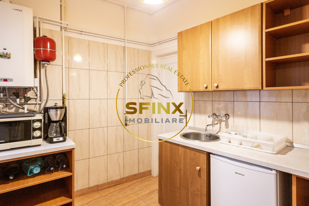 4 camere, Piața Victoriei, renovat, centrală proprie