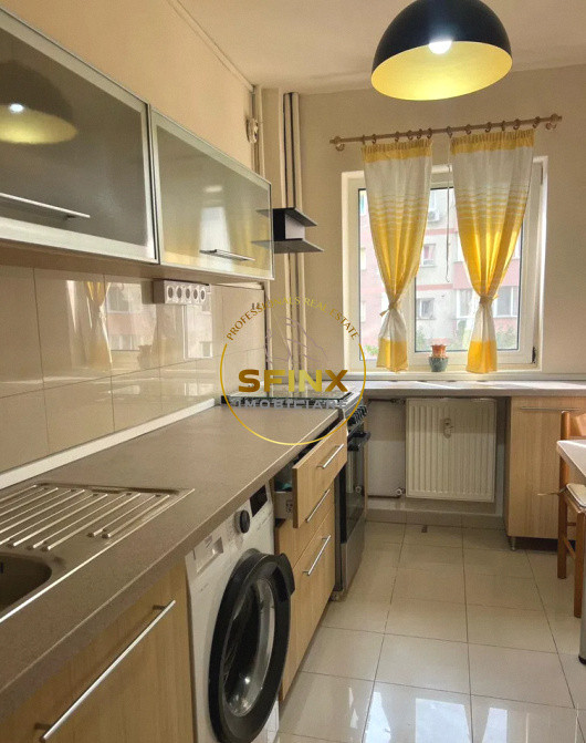 2 camere bloc 80 Stefan cel Mare Parcul Circului  proaspat renovat