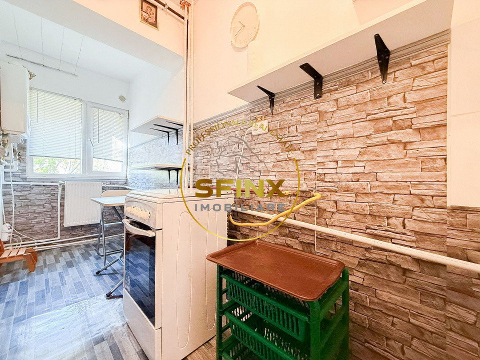 Garsoniera, etaj 3 din 4, Gorjului, metrou