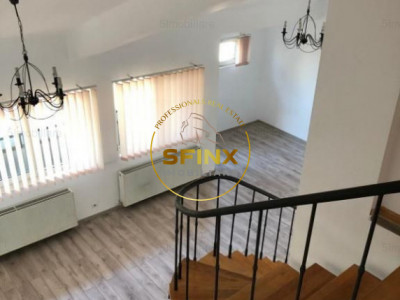 6 camere, Univeristate, duplex, ideal activitate birou