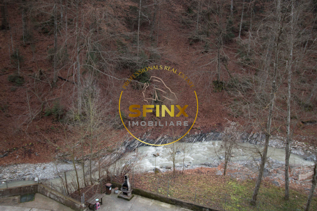 Apartament 3 camere, 2 bai, garaj cu vedere la munte si apa