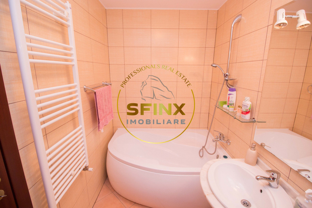 Apartament 3 camere, 2 bai, garaj cu vedere la munte si apa