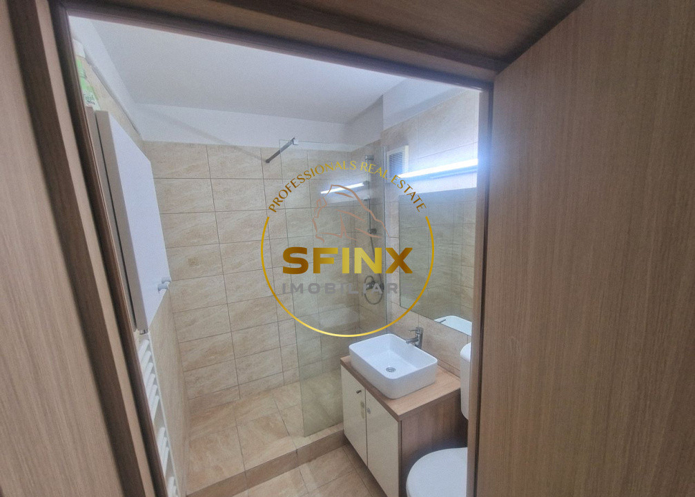  2 camere Titan Arena Națională bloc 4 etaje parc