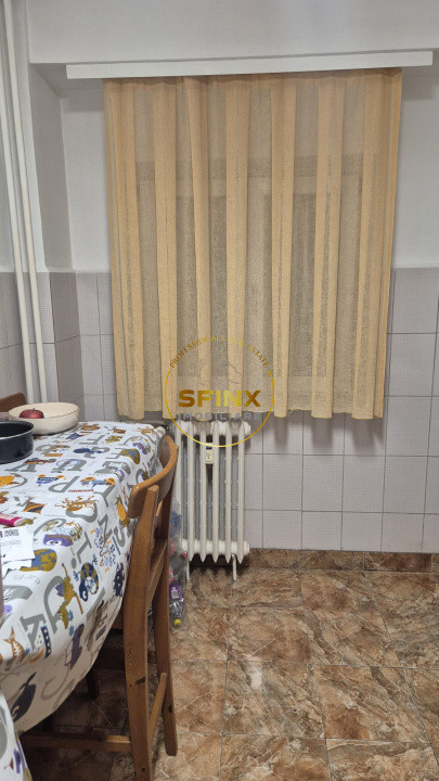 Garsoniera | Bd Decebal | etaj 5 | balcon | metrou piata muncii 3 minute 