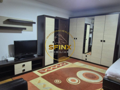 Garsoniera | Bd Decebal | etaj 5 | balcon | metrou piata muncii 3 minute 