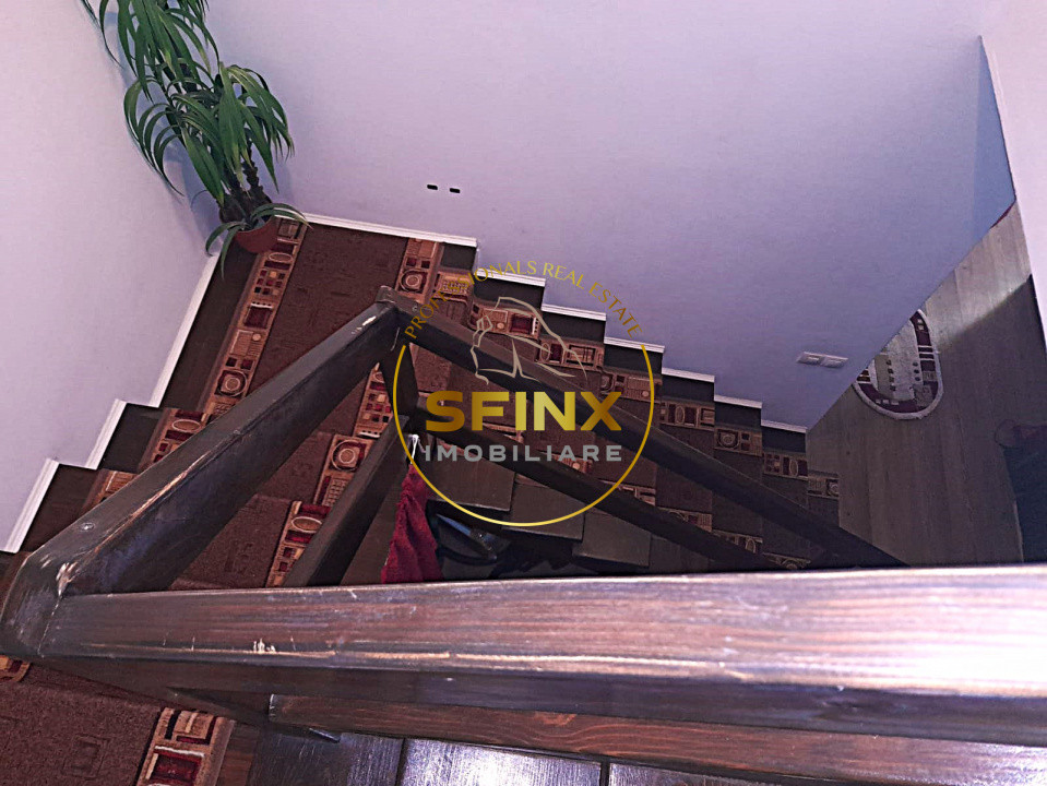 5 camere, 4 locuri parcare in garaj-vila cocheta Balotesti 