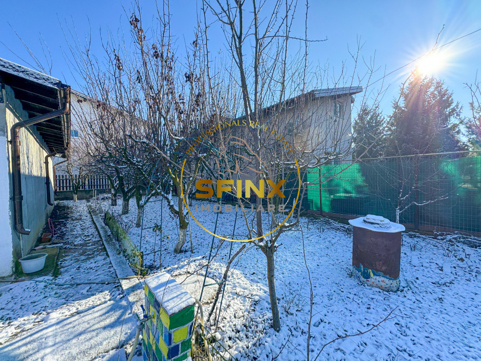 5 camere, 4 locuri parcare in garaj-vila cocheta Balotesti 