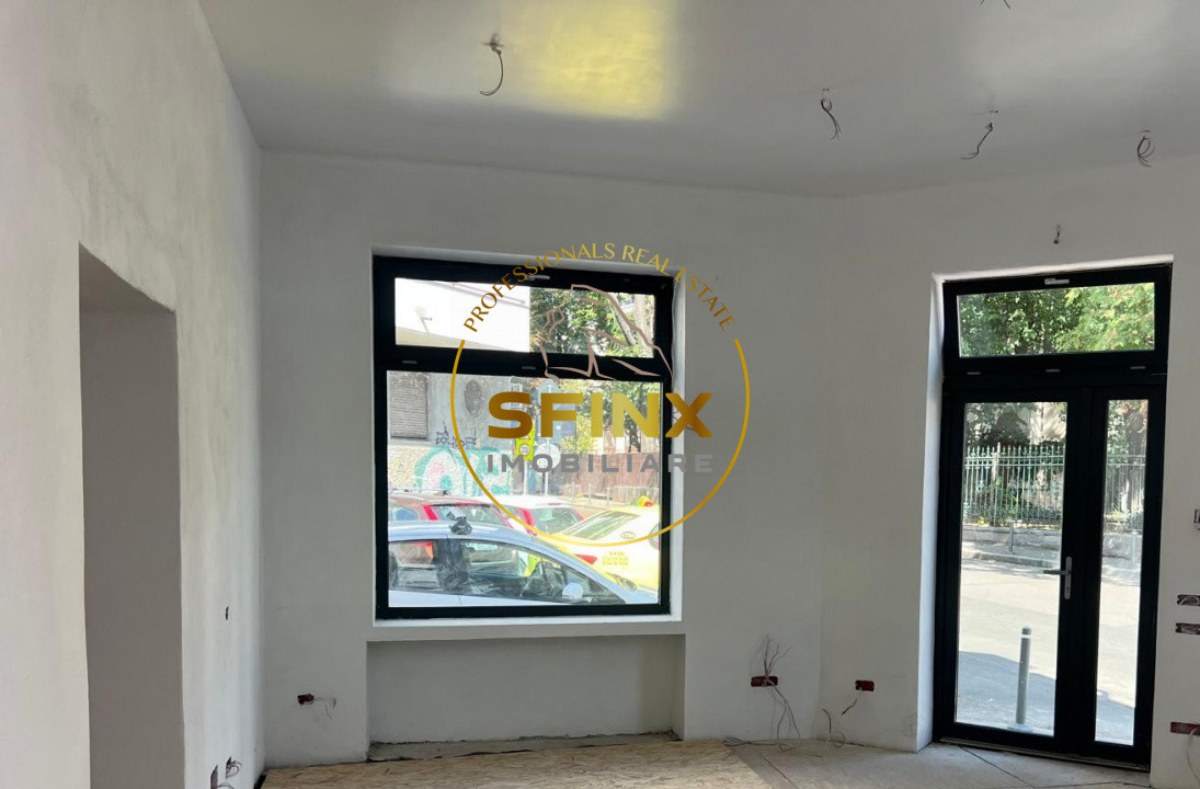   10 camere casa ultracentral, Hristo Botev, curte , loc parcare 