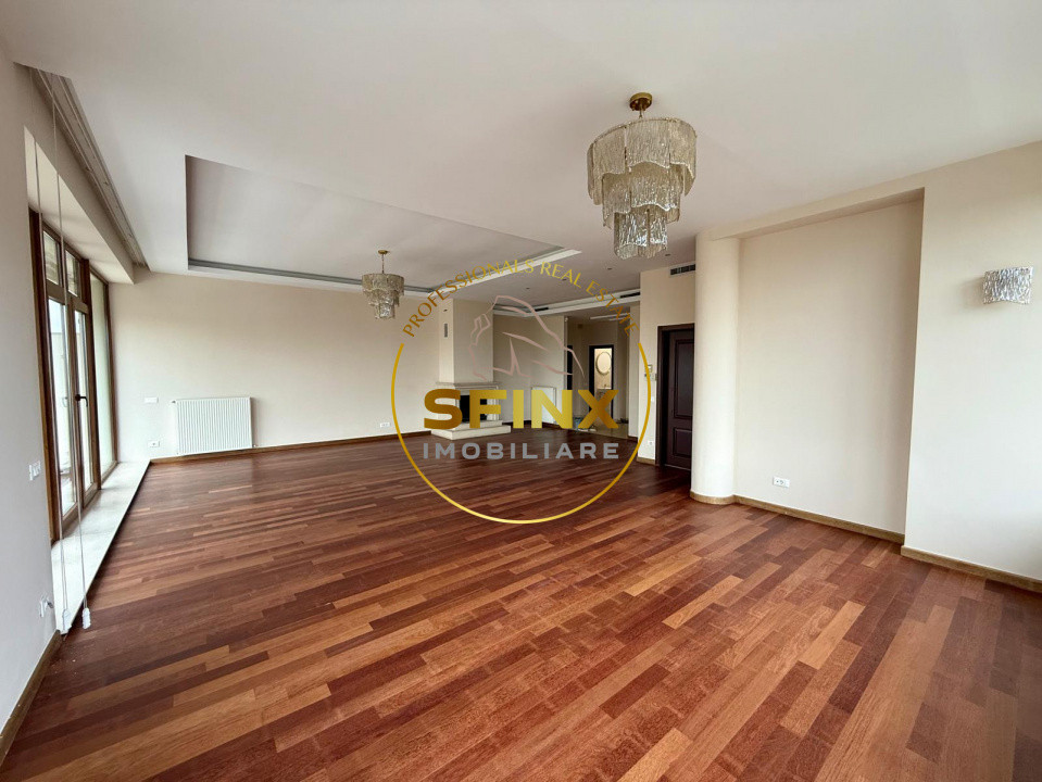 4 camere, 2 locuri de parcare, terasa, vedere spre lac, boxa