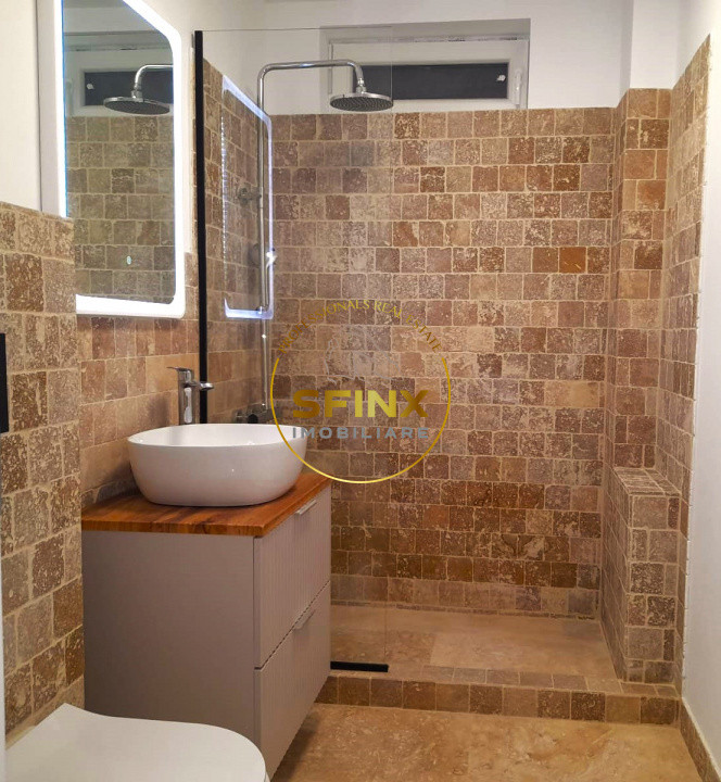 3 camere renovate cochet,view exceptional, Gara de Est