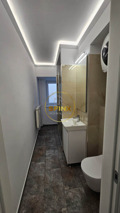 Garsoniera renovata Piata Alba Iulia bloc 93