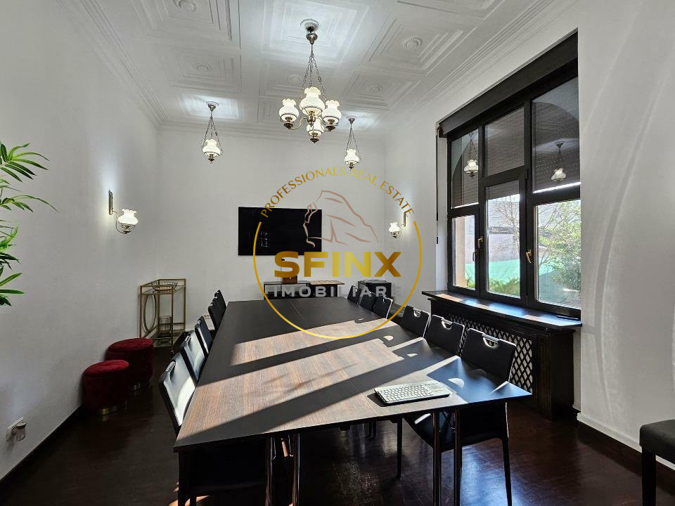 Cismigiu, inchiriere vila interbelica renovata, curte mare, parcare