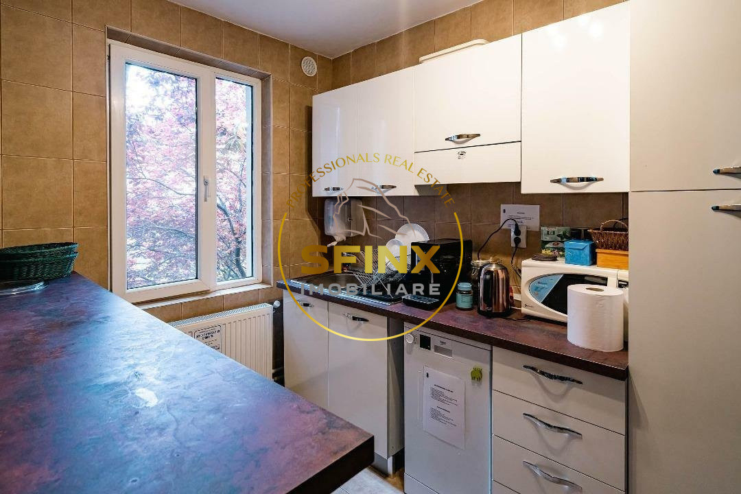 Cismigiu, inchiriere vila interbelica renovata, curte mare, parcare