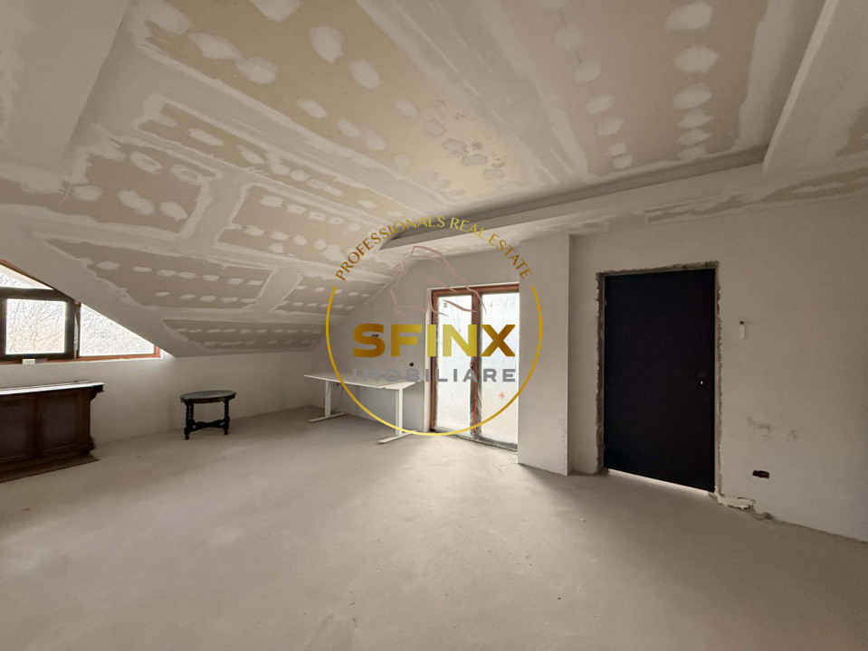 9 camere, piscina exterioara, garaj 5 masini, 516 mp utili, teren 1151