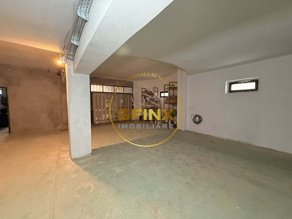 9 camere, piscina exterioara, garaj 5 masini, 516 mp utili, teren 1151