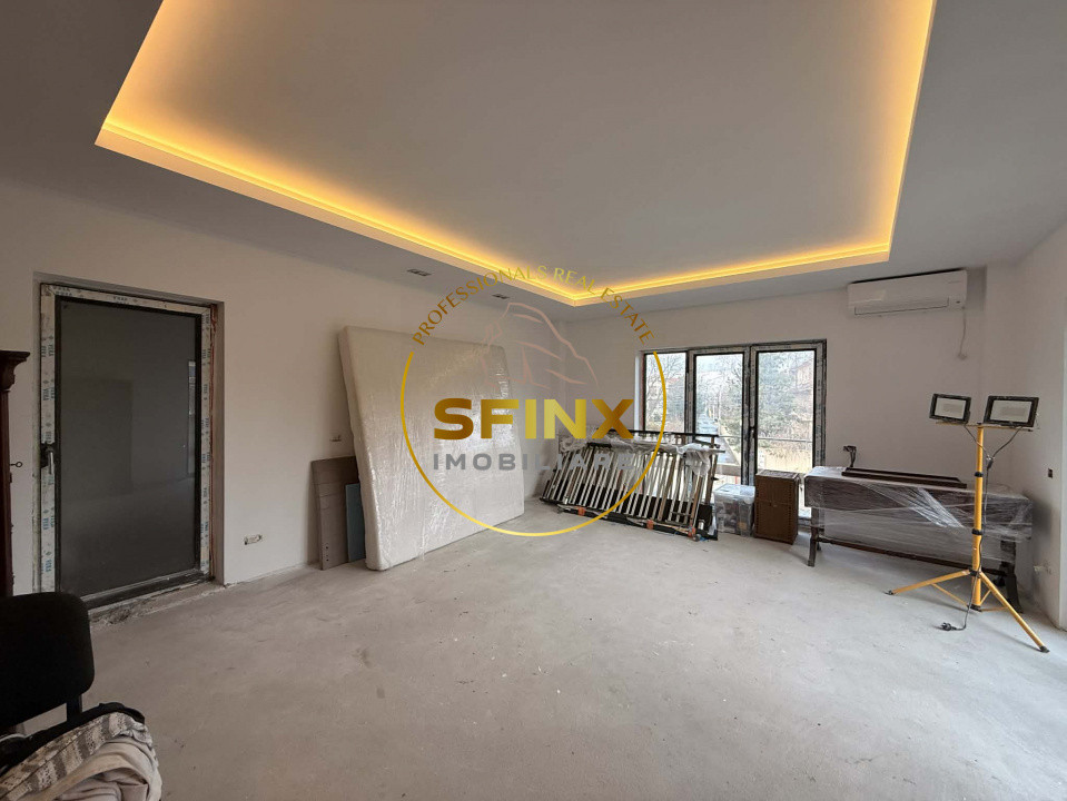 9 camere, piscina exterioara, garaj 5 masini, 516 mp utili, teren 1151