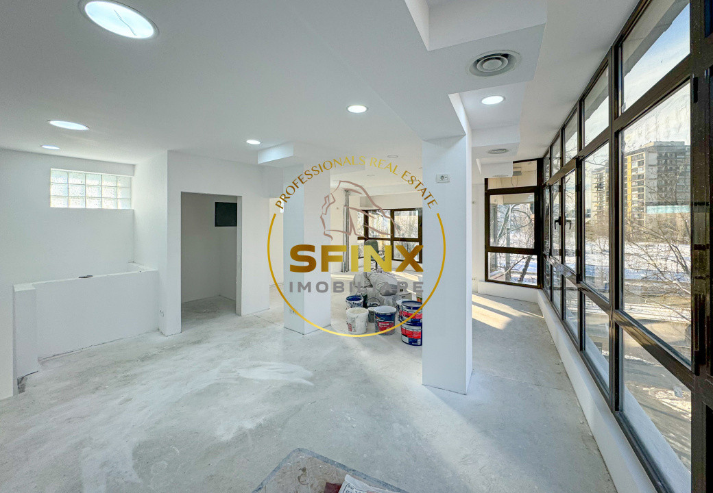 Cladire S+P+E+M 380mp + curte 120mp - zona Titan