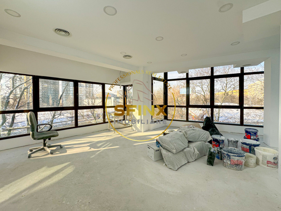 Cladire S+P+E+M 380mp + curte 120mp - zona Titan