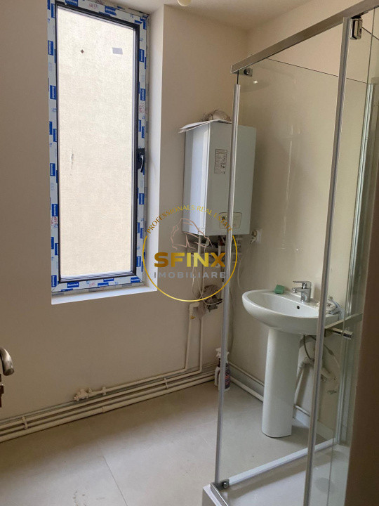 STUDIO COCHET-PTA VICTORIEI-PRIMA INCHIRIERE