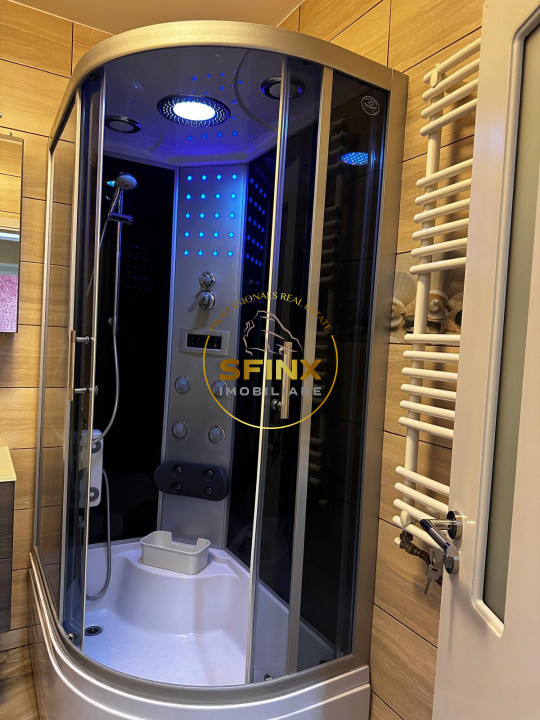 Apartament  3 camere  de inchiriat zona Decebal