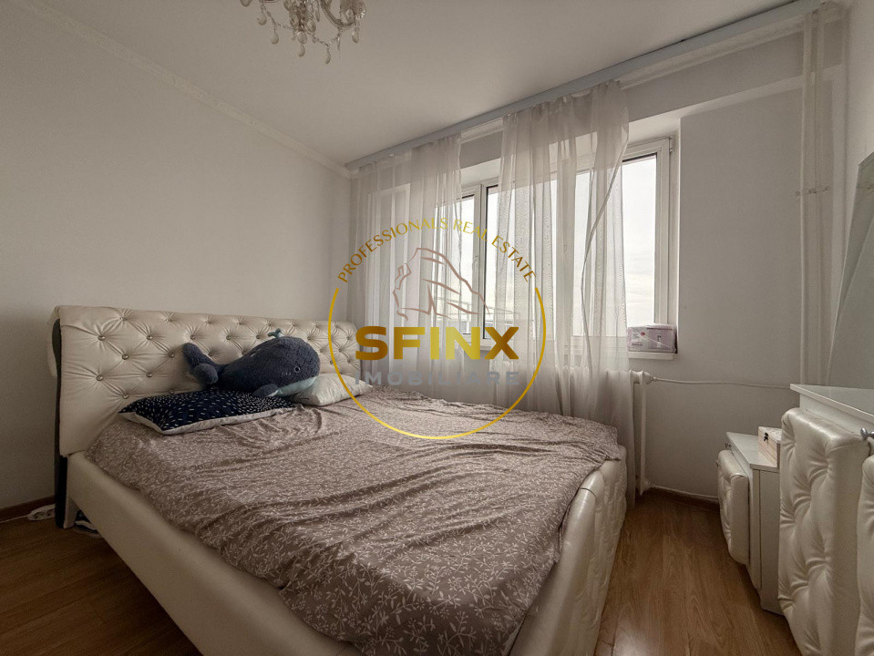 3 camere Gorjului, bloc reabilitat, vedere pe spate