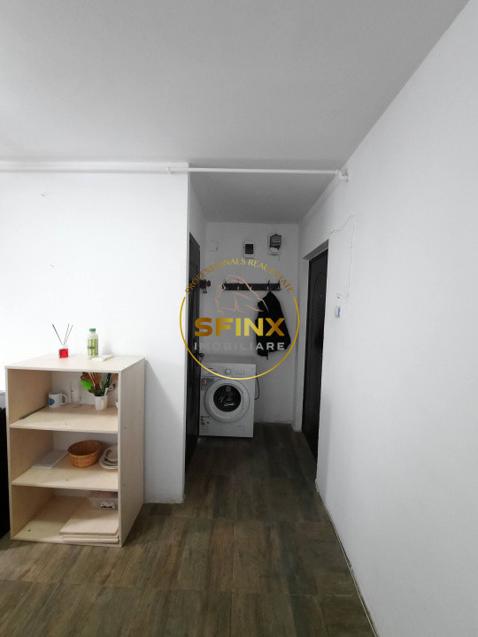 Piata Resita, apartament 2 camere etaj 1 in bloc de 4 etaje, comision zero