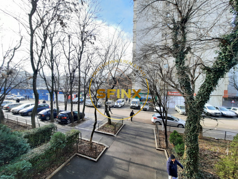 Piata Resita, apartament 2 camere etaj 1 in bloc de 4 etaje, comision zero