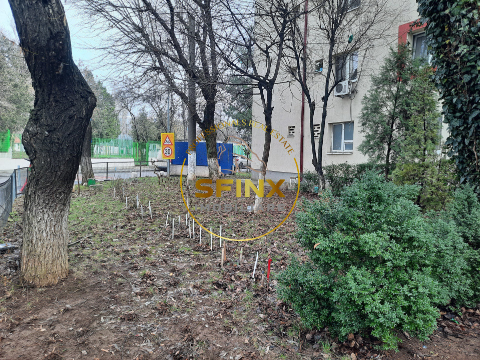 Piata Resita, apartament 2 camere etaj 1 in bloc de 4 etaje, comision zero