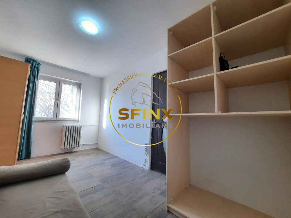 Piata Resita, vanzare apartament 2 camere etaj 1 bloc 4 etaje, comision zero