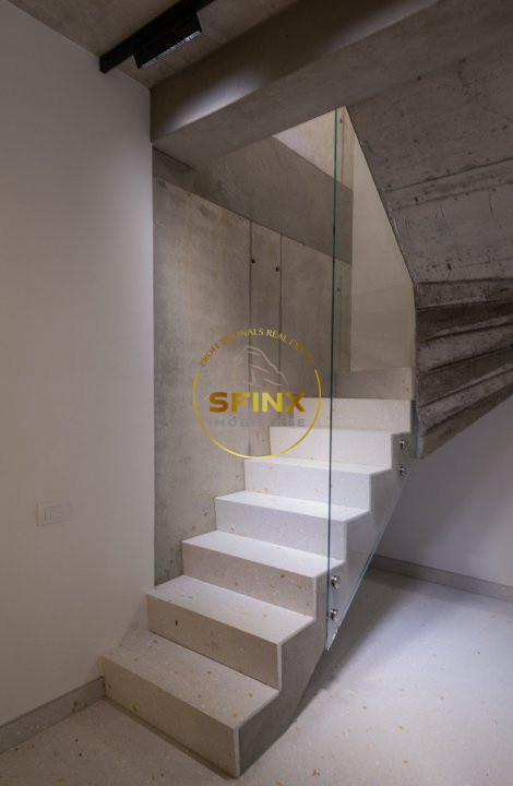 4 camere, duplex , curte proprie, 2 locuri de parcare  Dorobanti 