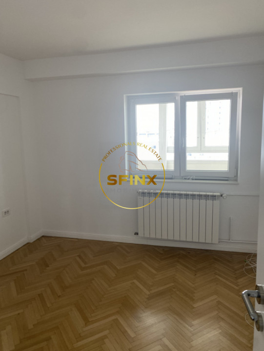 APARTAMENT DE 4 CAMERE DE INCHIRIAT- BLOCUL SCALA