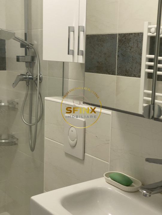 APARTAMENT DE 4 CAMERE DE INCHIRIAT- BLOCUL SCALA